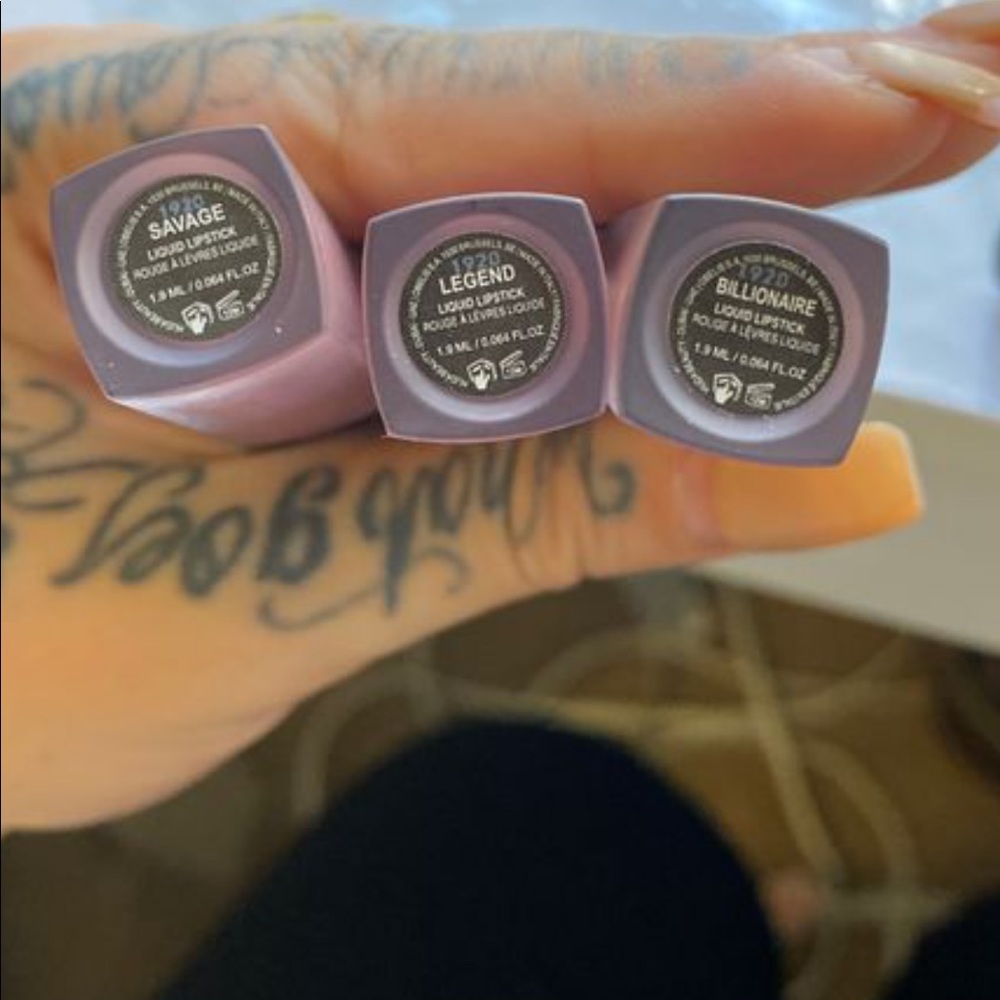 3 huda beauty mini matte lip